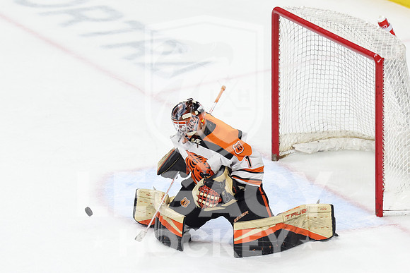 Warroad vs Delano