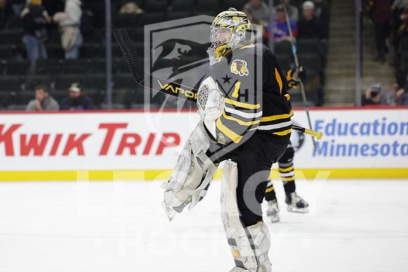 Warroad vs Delano