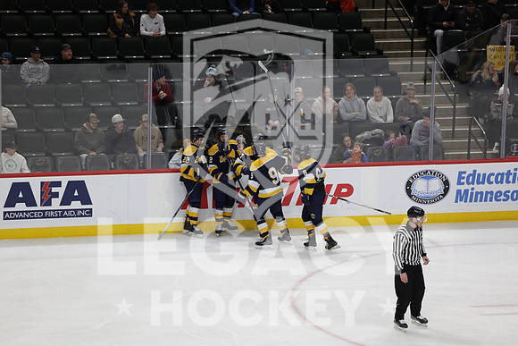 Mahtomedi vs Delano