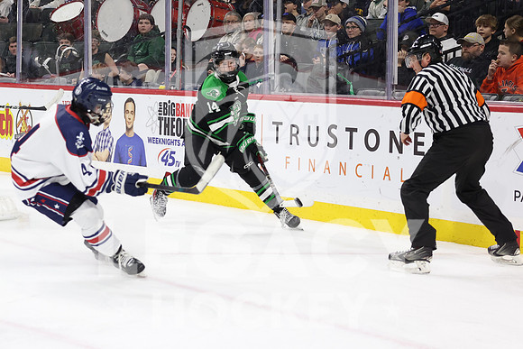 East Grand Forks vs Hibbing/Chisholm
