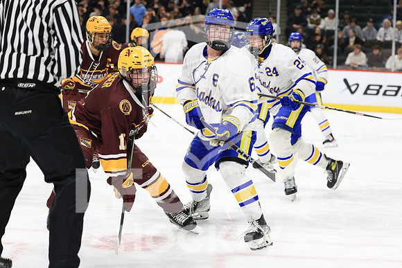 Northfield Raiders vs St. Cloud Cathedral Crusaders