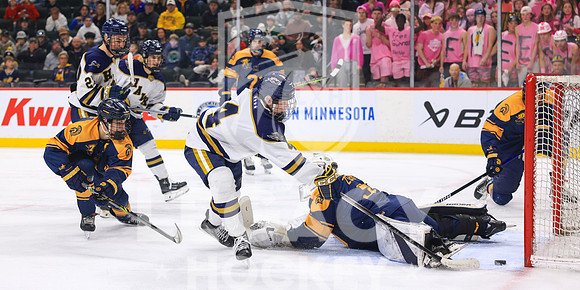 Mahtomedi vs Hermantown