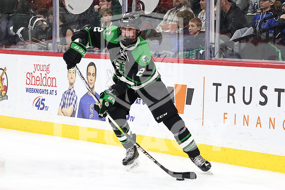 East Grand Forks vs Hibbing/Chisholm
