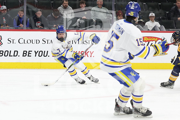 Mahtomedi vs St Cloud Cathedral