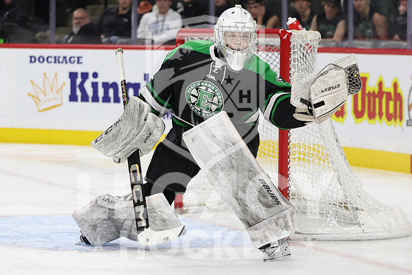 East Grand Forks vs Hibbing/Chisholm