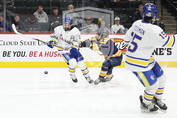 Mahtomedi vs St Cloud Cathedral