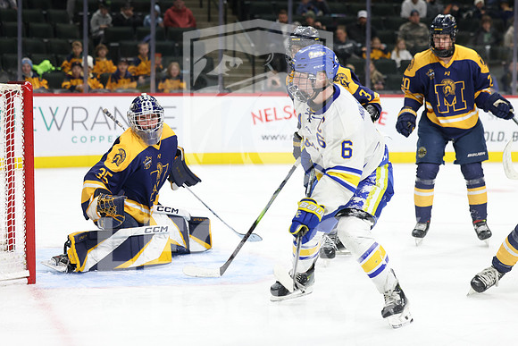 Mahtomedi vs St Cloud Cathedral